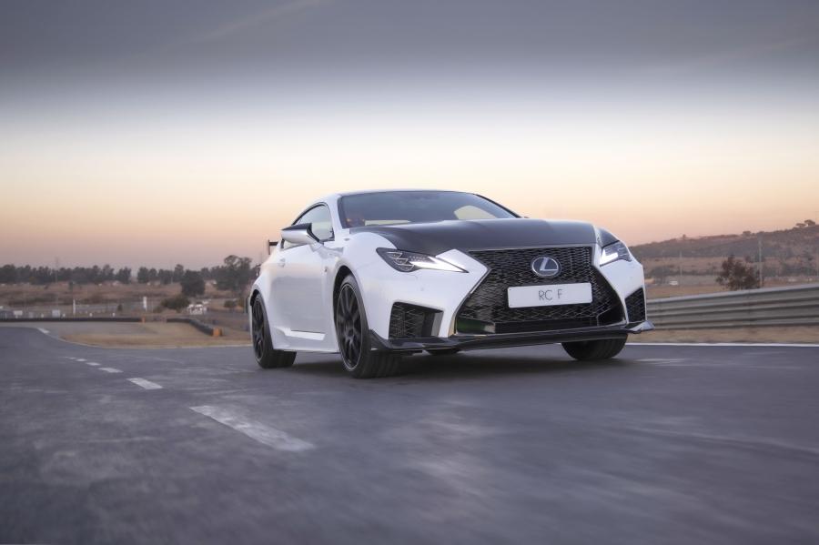  Lexus RC F Track Edition 2019 года  (ZA) (фото 2 из 22)